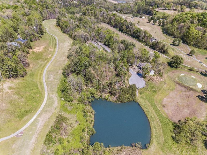 715 Hunters Run Rd, Townsend, TN 37882