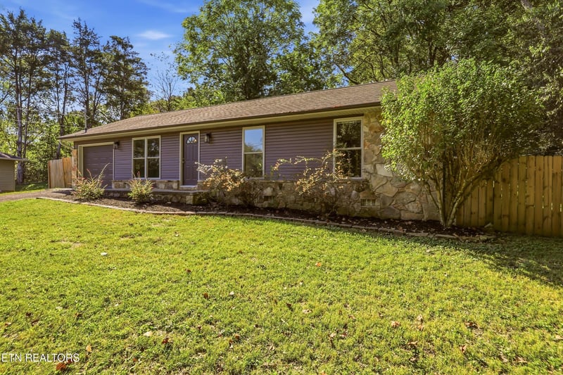 715 Lake Mill Ln, Knoxville, TN 37934