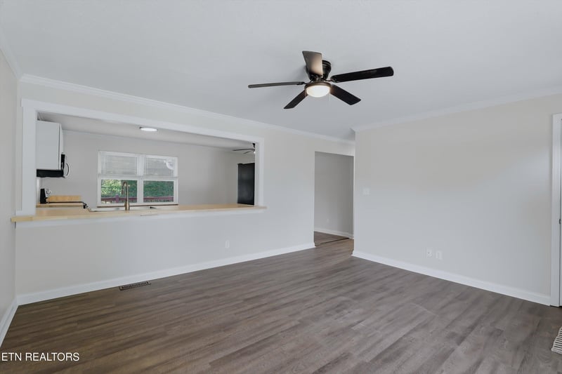 715 Lake Mill Ln, Knoxville, TN 37934
