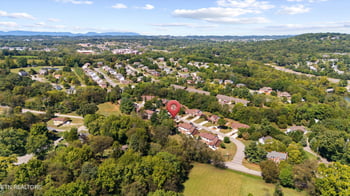 715 Landing Ln, Knoxville, TN 37934