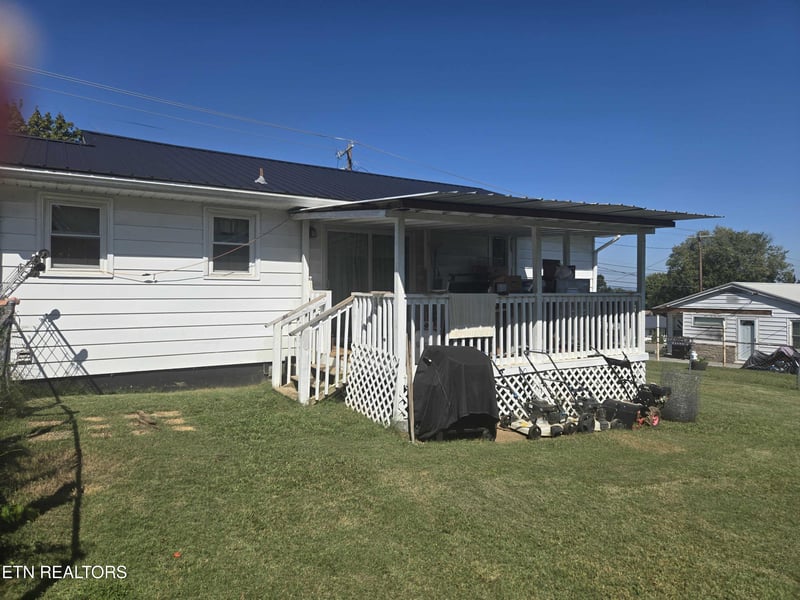 715 Lincoln Ave, Morristown, TN 37813