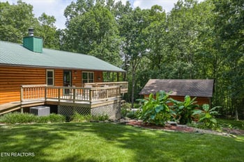 715 White Oak Rd, Monterey, TN 38574