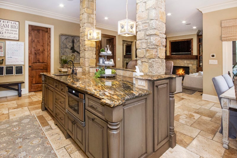 716 Barnsley Rd, Knoxville, TN 37934