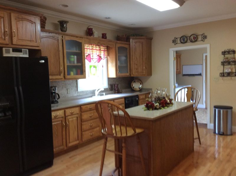 716 Bowman Bend Rd, Harriman, TN 37748