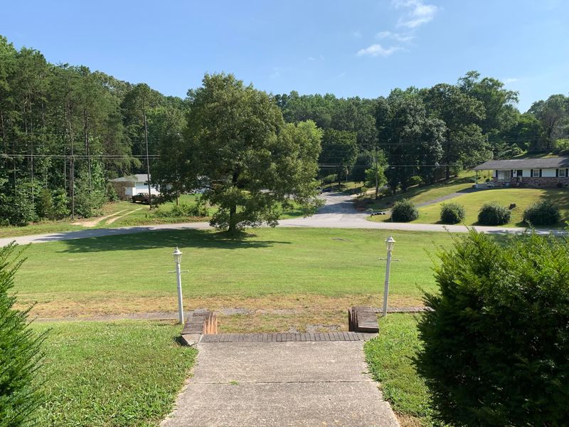 716 Crestview Dr, Rockwood, TN 37854