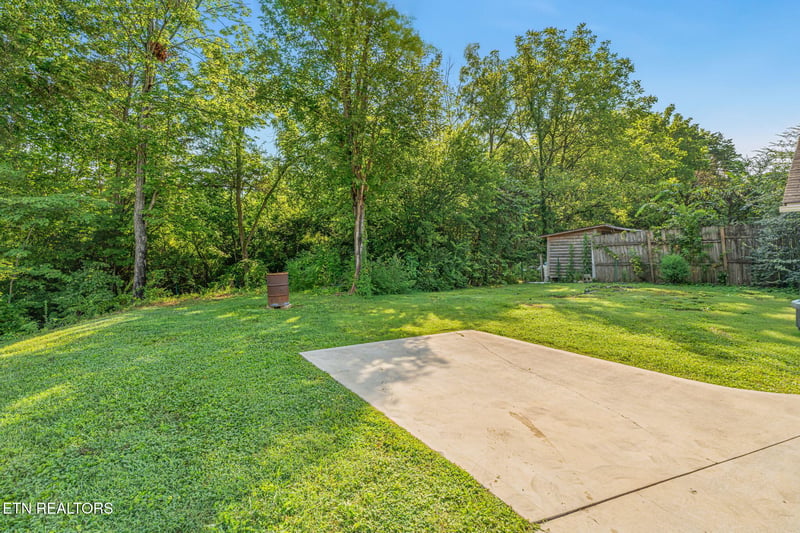 716 E Beaver Creek Dr, Knoxville, TN 37918