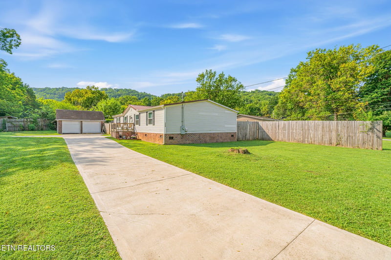 716 E Beaver Creek Dr, Knoxville, TN 37918