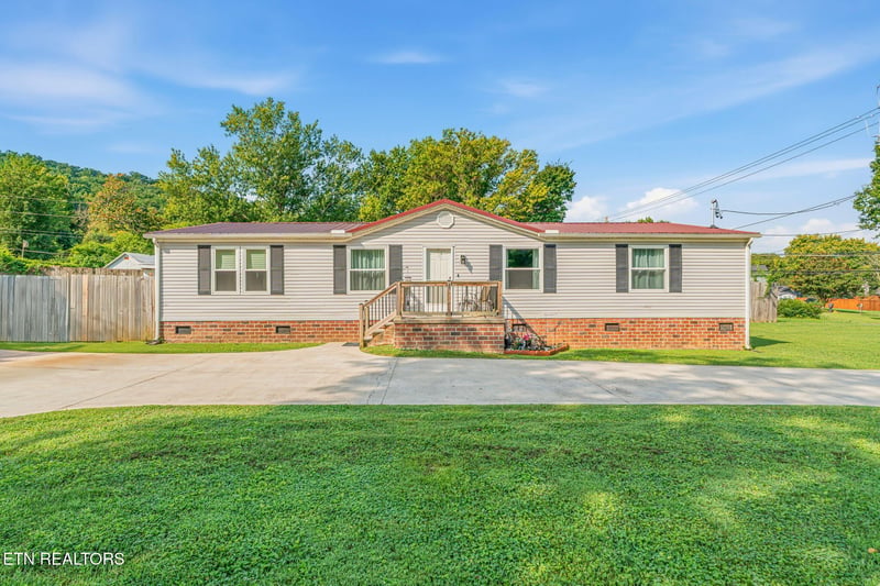 716 E Beaver Creek Dr, Knoxville, TN 37918