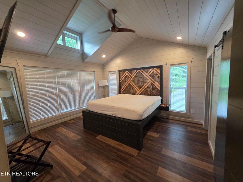 716 Kelly St, Gatlinburg, TN 37738