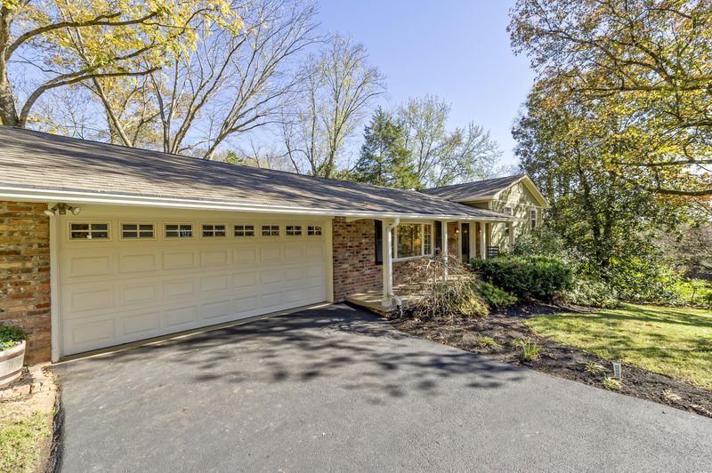716 Noragate Rd, Knoxville, TN 37919