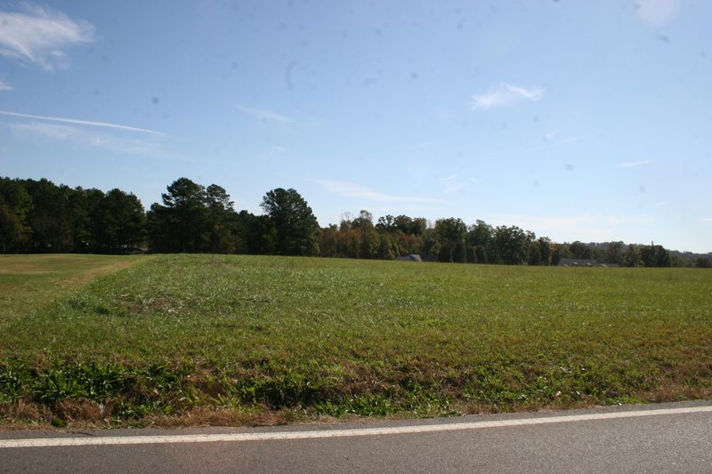 716 Oak Grove Rd, Madisonville, TN 37354