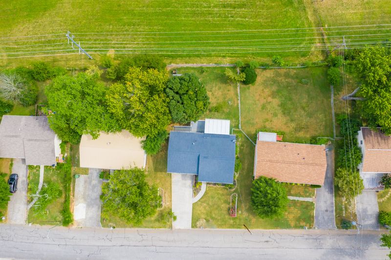 716 Providence Rd, Maryville, TN 37804
