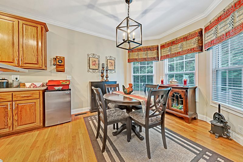 716 Ridgeview Dr, Clinton, TN 37716