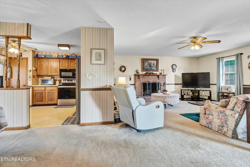 716 Stonecrest Dr, Maryville, TN 37804
