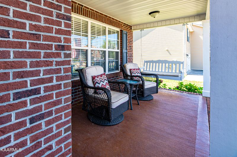 7161 Jackson Morgan Ln, Powell, TN 37849