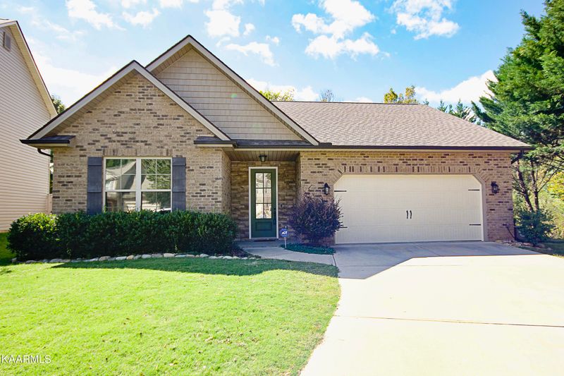 7163 Grizzly Creek Ln, Powell, TN 37849