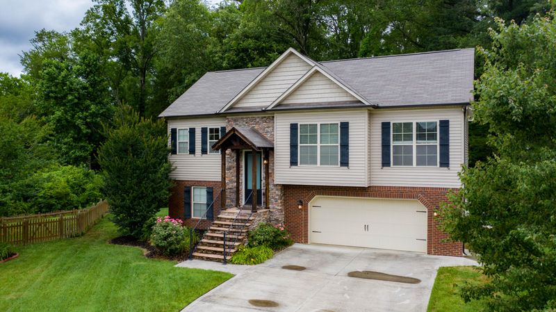7164 Grizzly Creek Ln, Powell, TN 37849
