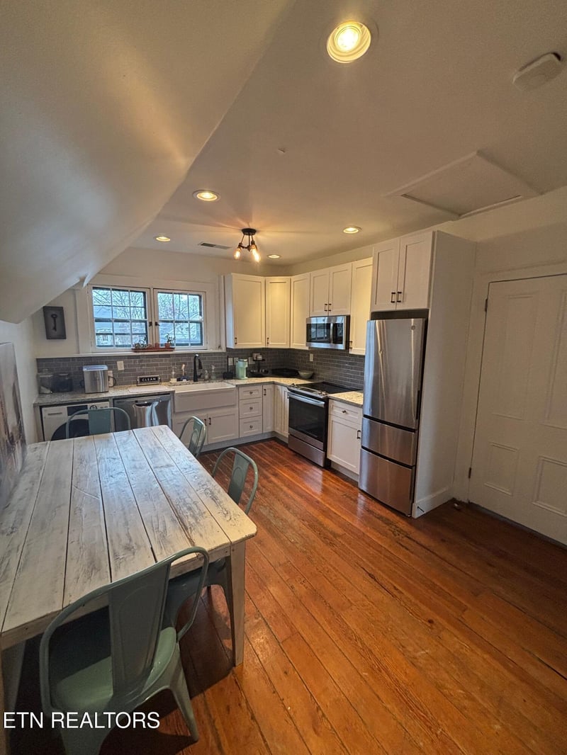 716718 Morgan St, Knoxville, TN 37917