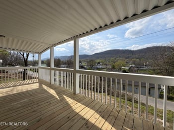 717 Cherry St, Lafollette, TN 37766
