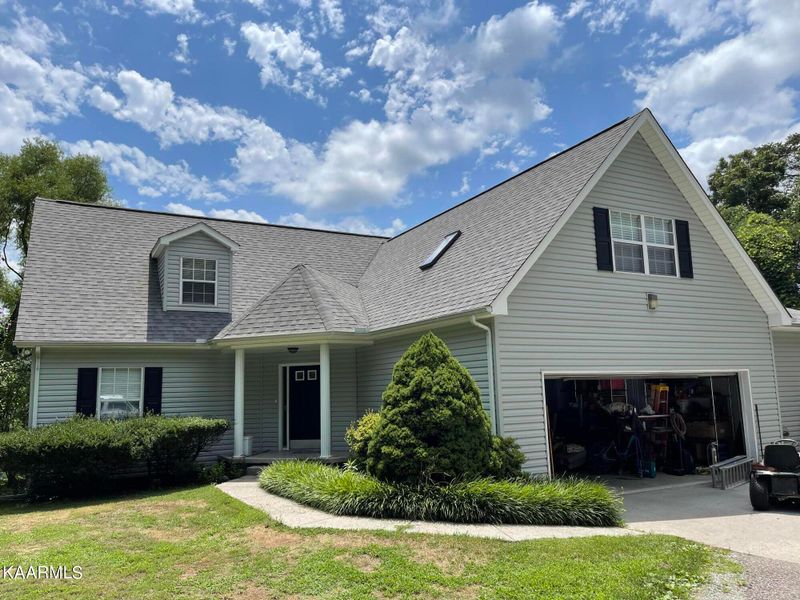 717 E Bullrun Valley Dr, Heiskell, TN 37754