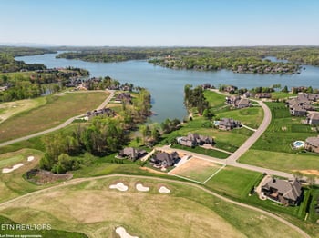717 Starboard Dr, Lenoir City, TN 37772
