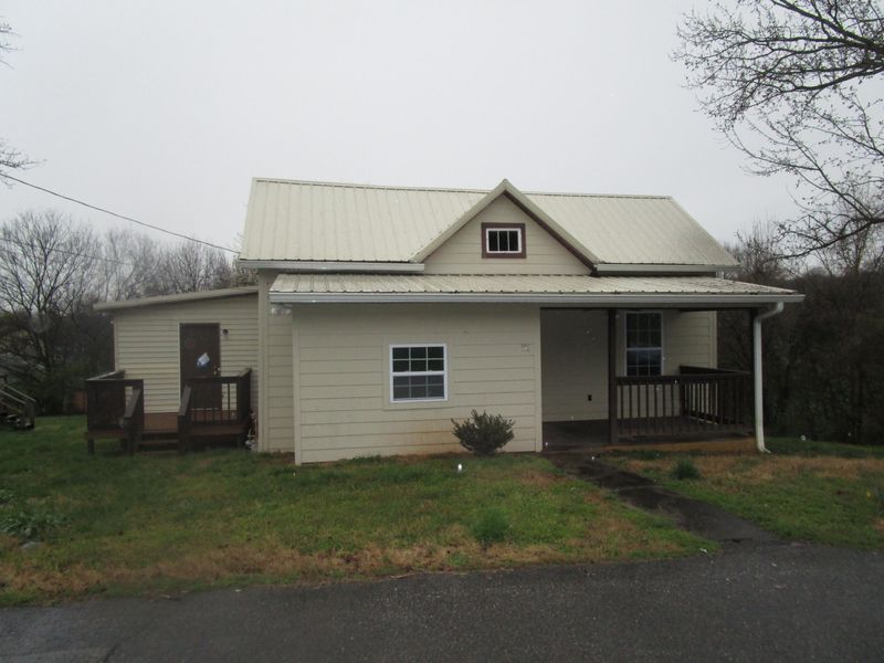 717 Walnut St, Maryville, TN 37804