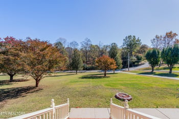 718 Bowman Bend Rd, Harriman, TN 37748
