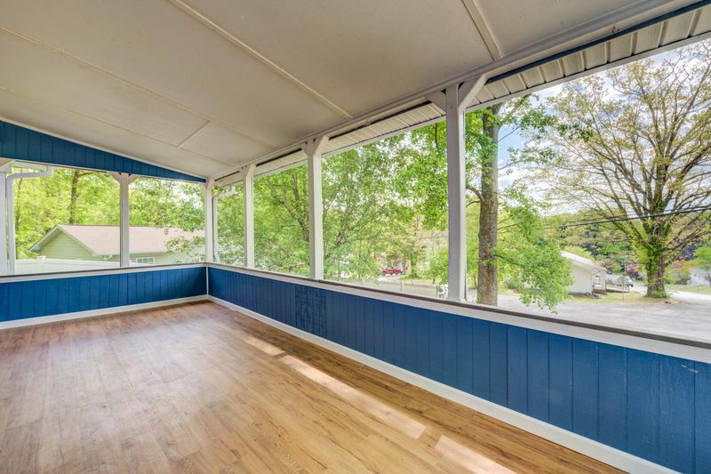 718 Florida Ave, Oak Ridge, TN 37830