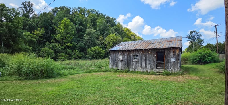 718 Kettle Hollow Rd, Maynardville, TN 37807