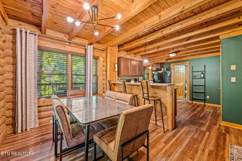 718 Kings Hills Blvd, Pigeon Forge, TN 37862