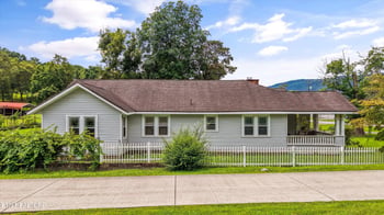 718 N Kingston Ave, Rockwood, TN 37854