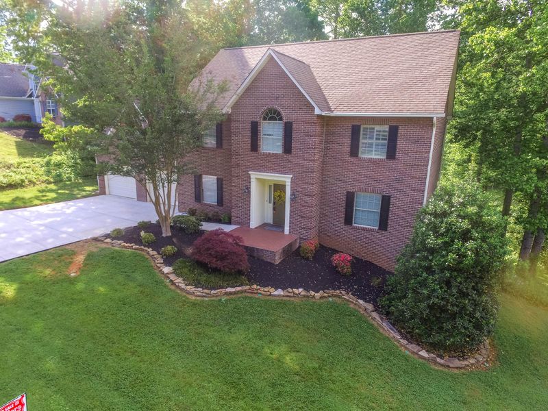 718 Timbercrest Dr, Clinton, TN 37716