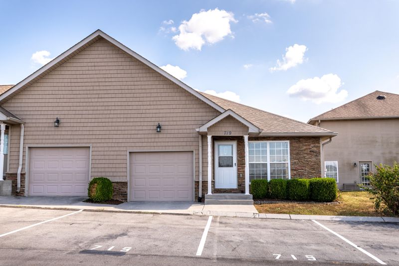 719 Casey Ln, Maryville, TN 37801