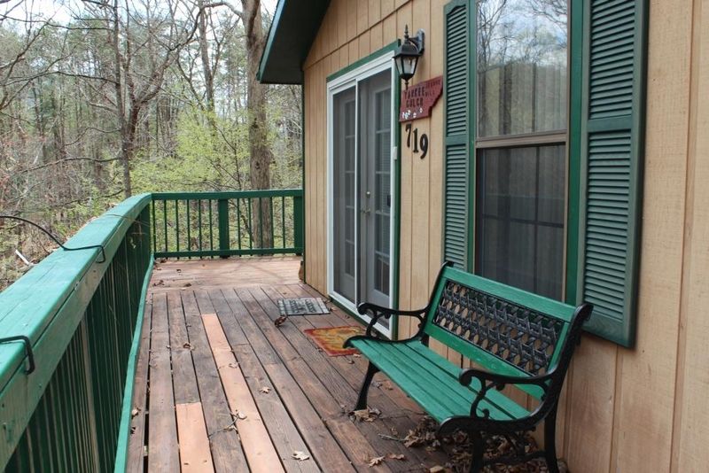 719 Timberlake Dr, Sevierville, TN 37862