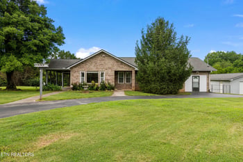 7197 Old Tuckaleechee Rd, Townsend, TN 37882