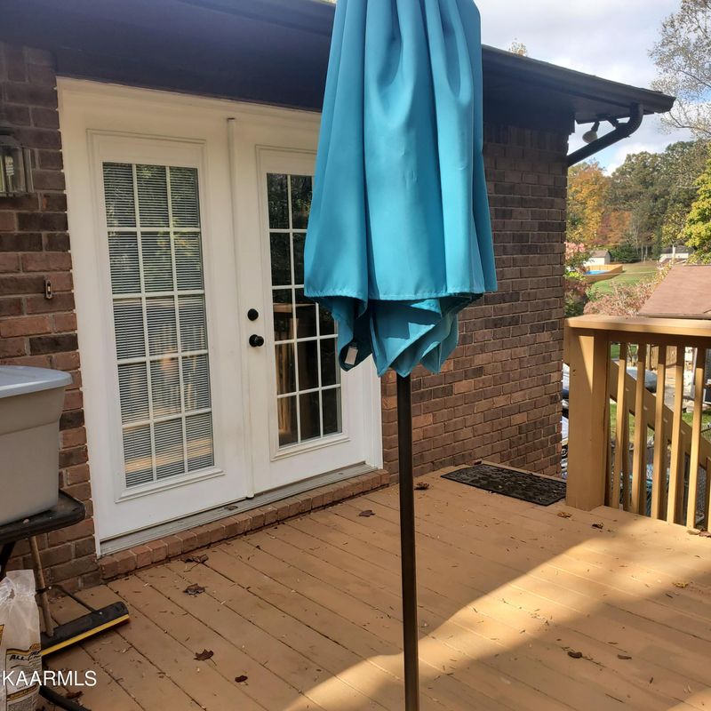 720 Chris Hill Dr, Seymour, TN 37865