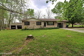 720 Cooper Lake Rd, Oneida, TN 37841
