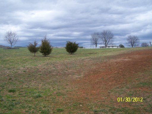 720 N Country Ln, Kodak, TN 37764