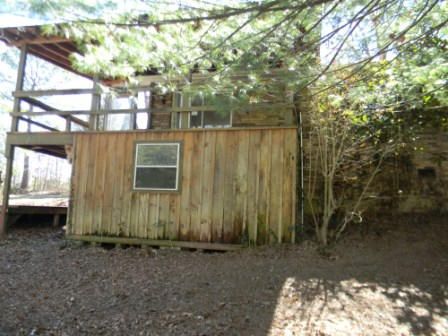 720 Poplar Ln, Oneida, TN 37841