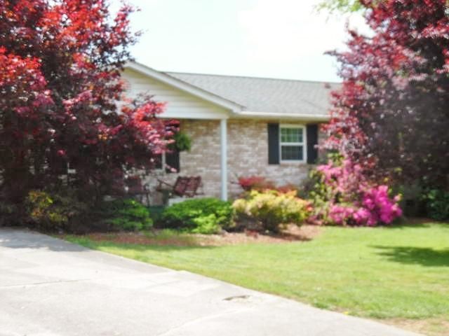 7201 Della Dr, Powell, TN 37849