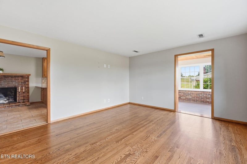 7205 Majestic Ln, Knoxville, TN 37918