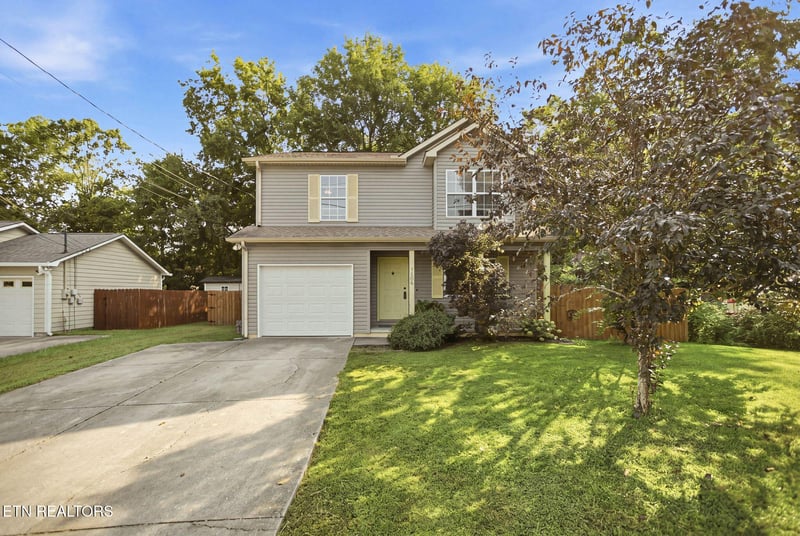 7208 Ashford Glen Dr, Knoxville, TN 37918
