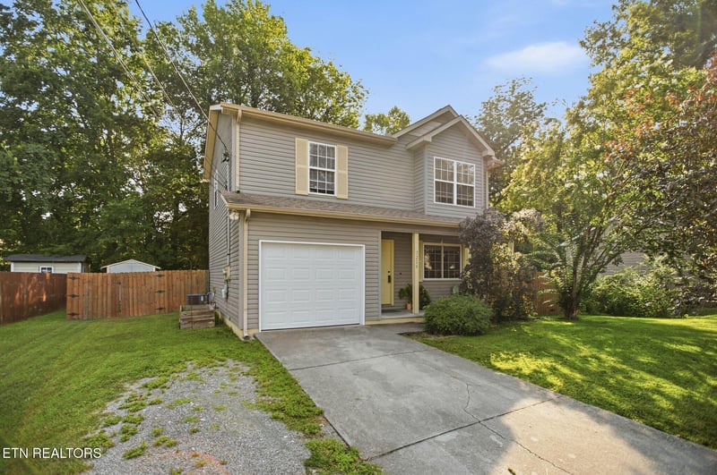 7208 Ashford Glen Dr, Knoxville, TN 37918