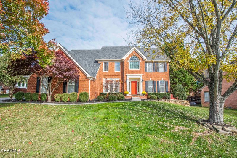 721 Mcguffeys Dr, Knoxville, TN 37934
