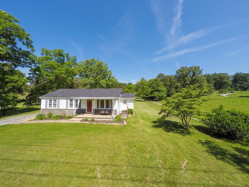 7211 Bell Rd, Knoxville, TN 37918