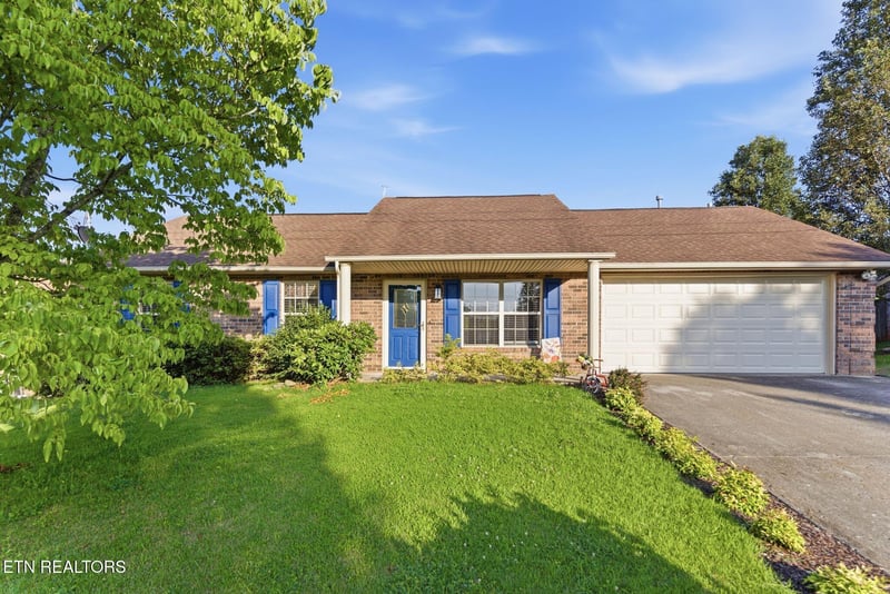 7213 Agatha Rd, Corryton, TN 37721
