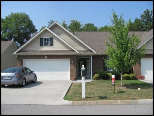 7215 Oakfield Ln #33A, Powell, TN 37849