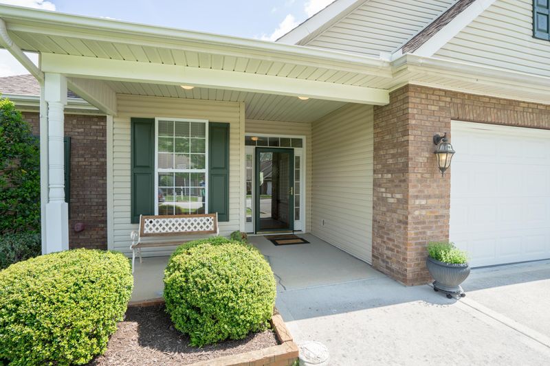 7216 Oakfield Ln, Powell, TN 37849