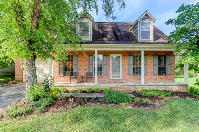 7217 Ashford Glen Dr, Knoxville, TN 37918