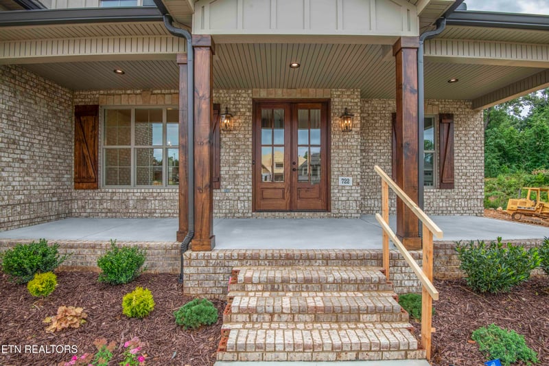 722 Eaglehorne Ln, Knoxville, TN 37909